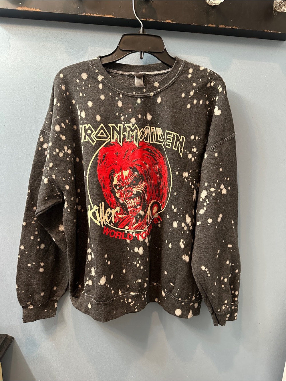 Iron Maiden Killer World Tour Graphic Sweatshirt Sz XL black & white bleach dye